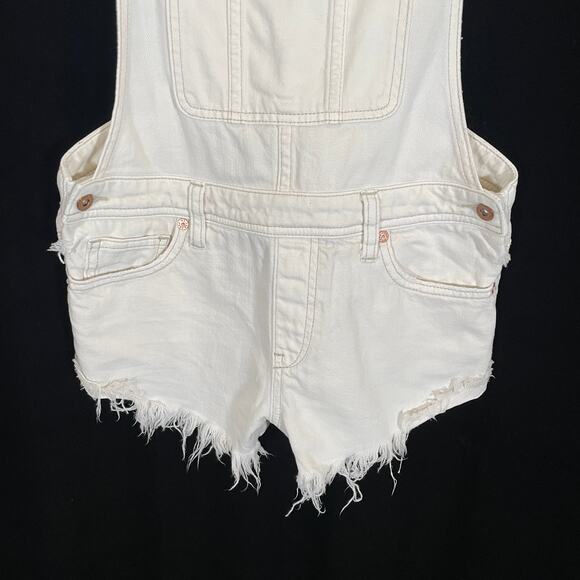Free People Summer Babe Denim Shortalls White Distressed Frayed 26 XS - Picture 3 of 5